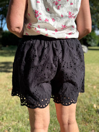 Short broderie noir - Lola