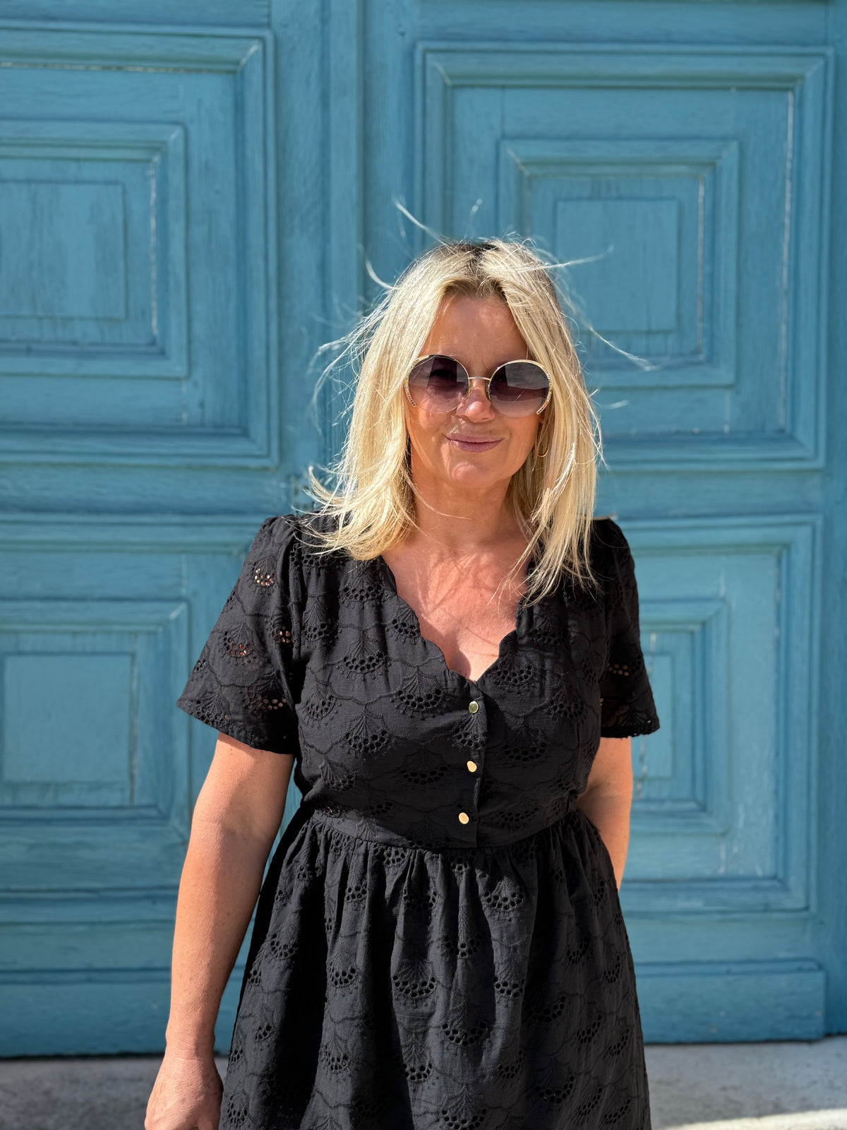 Robe broderie noir - Lou