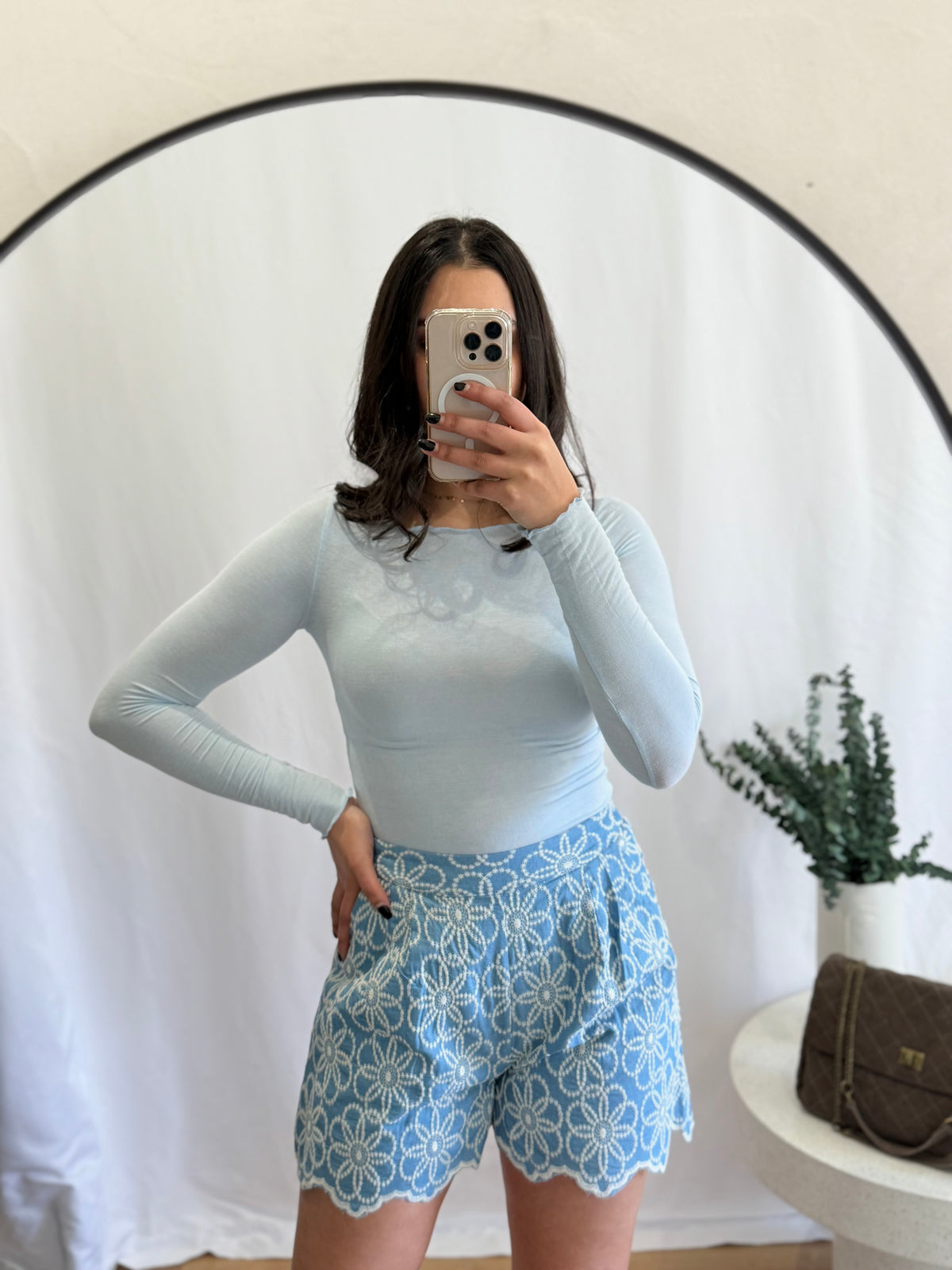 Haut bleu ciel - Anais