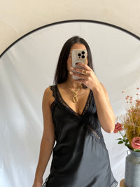 Robe noir dentelle - Iruis