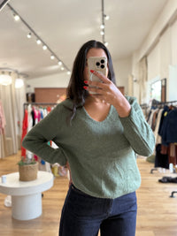 Pull Kaki - Nina