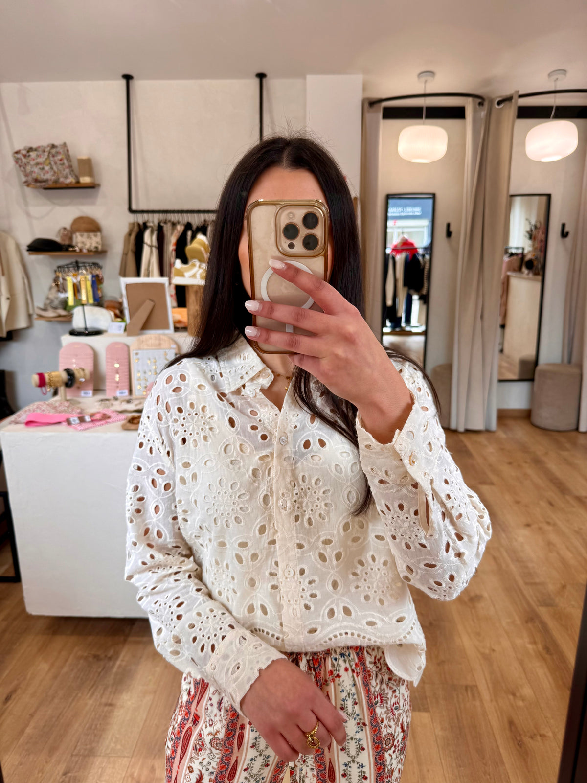 Blouse broderie beige - Alma