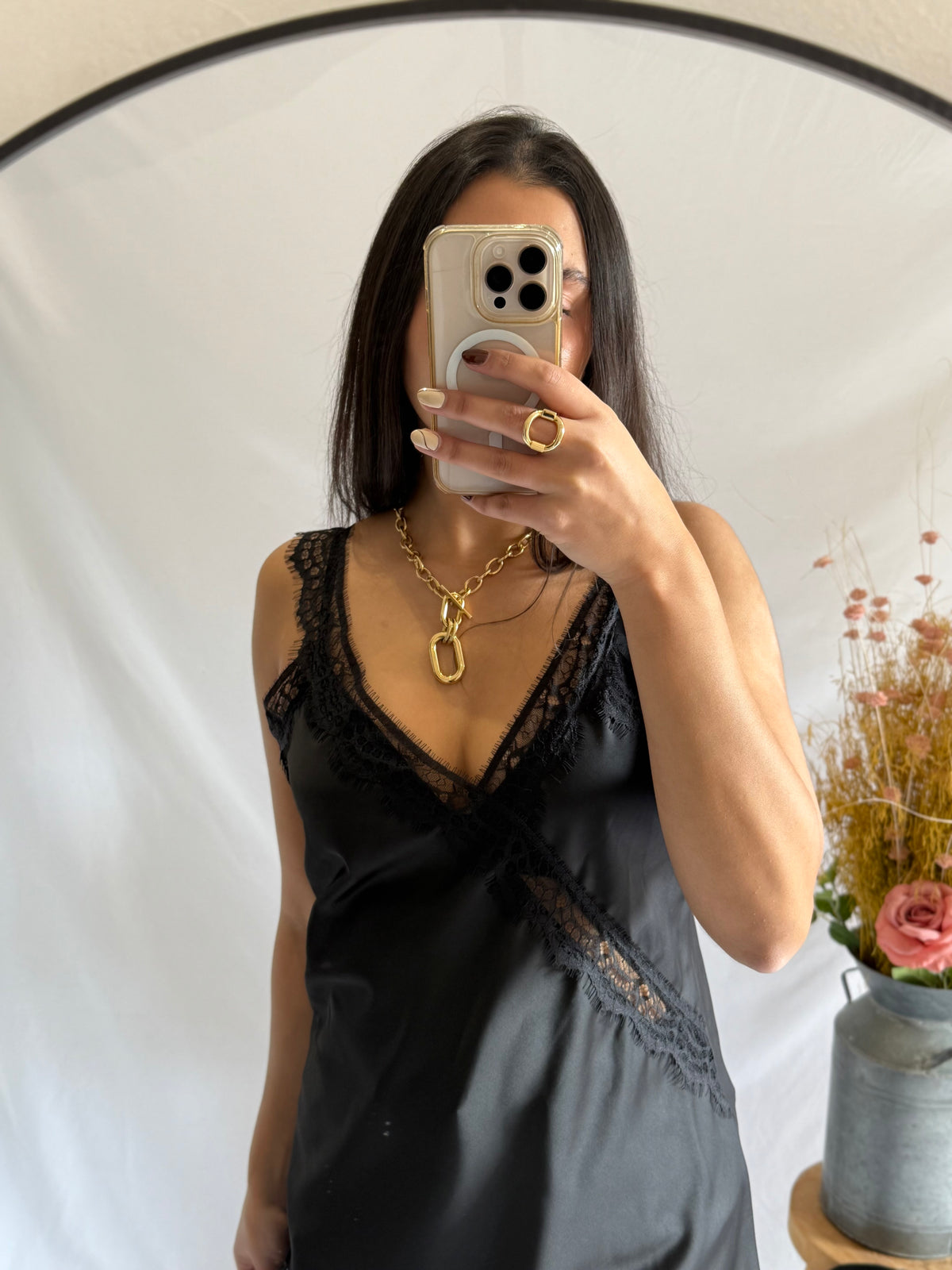 Robe noir dentelle - Iruis