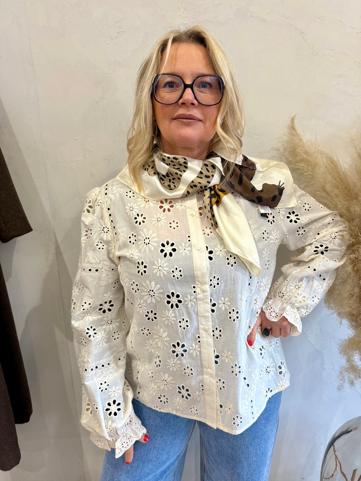 Blouse GT beige broderie - Inoa