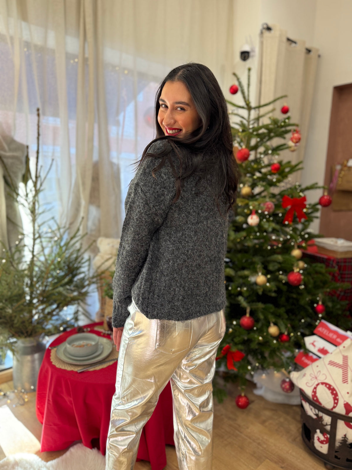 Pull gris foncée  -  Oscar