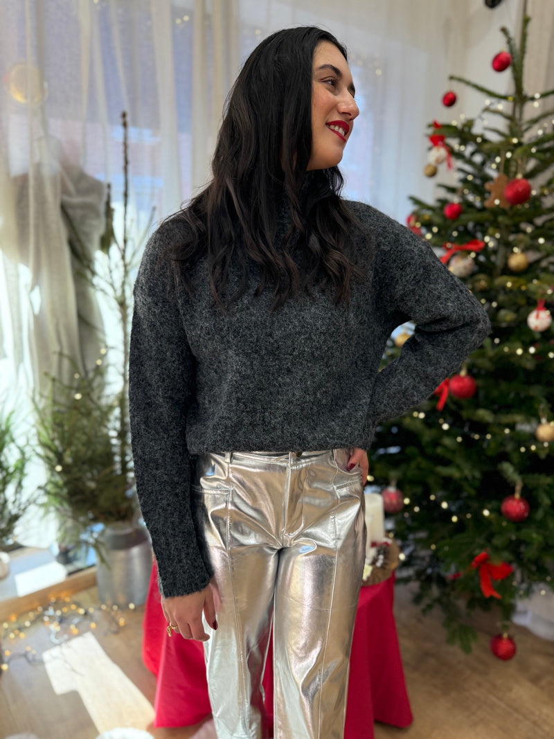 Pull gris foncée  -  Oscar