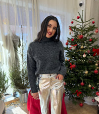 Pull gris foncée  -  Oscar