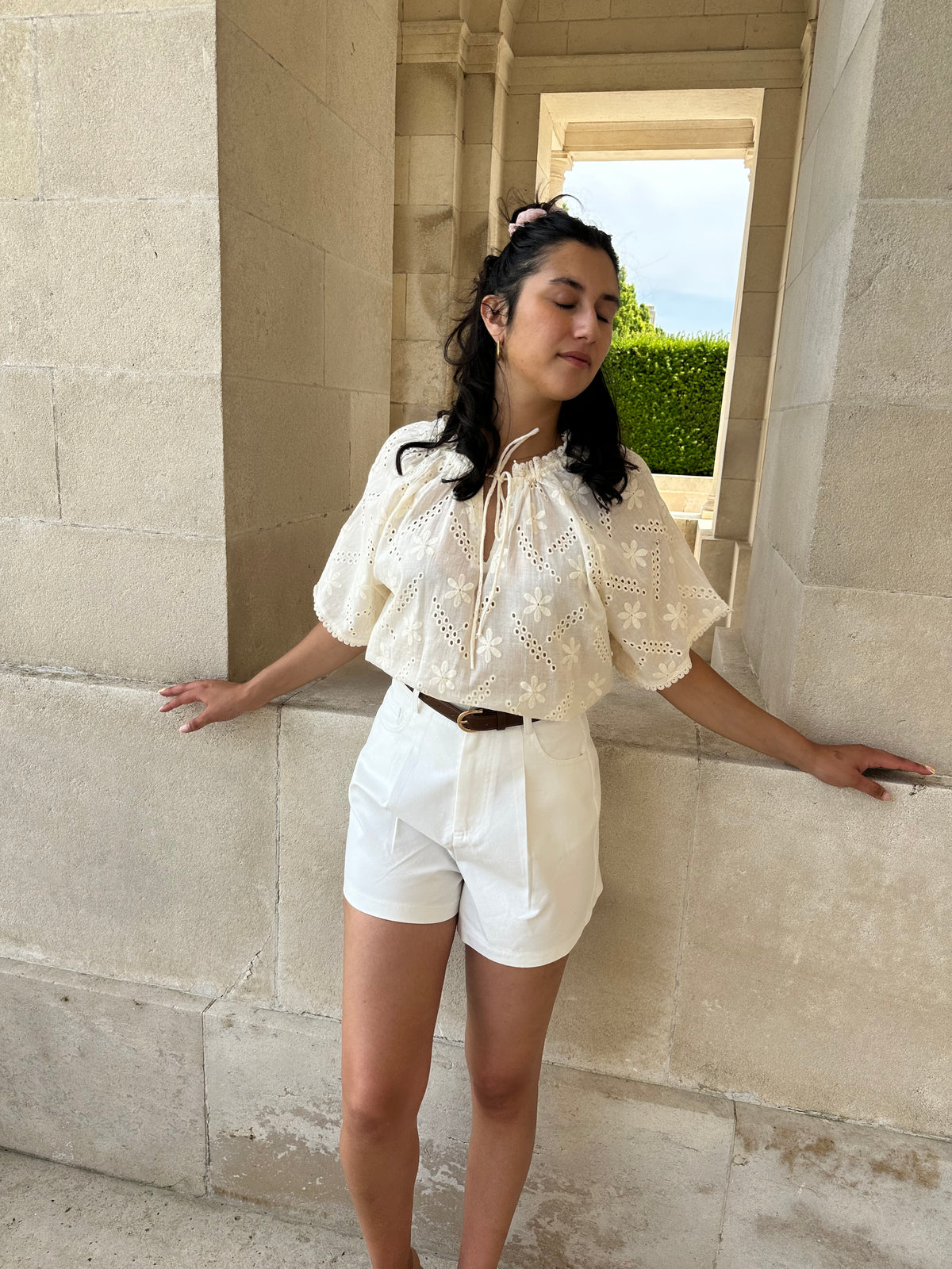 Blouse broderie beige - Pauline