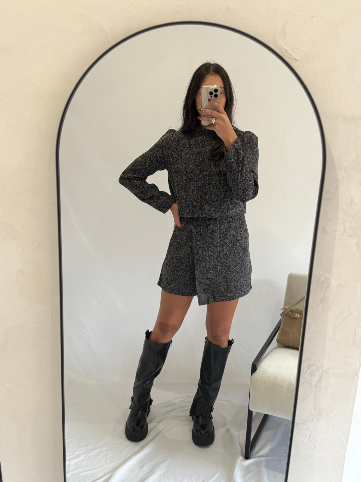 Short noir - Adelphe