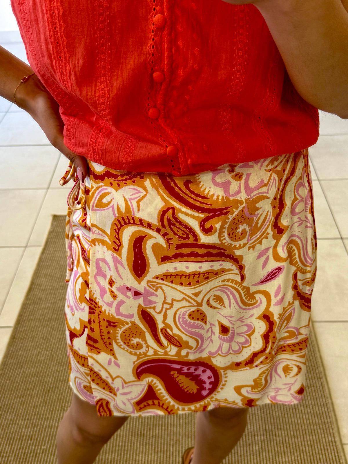 Jupe courte Motifs-Lucas