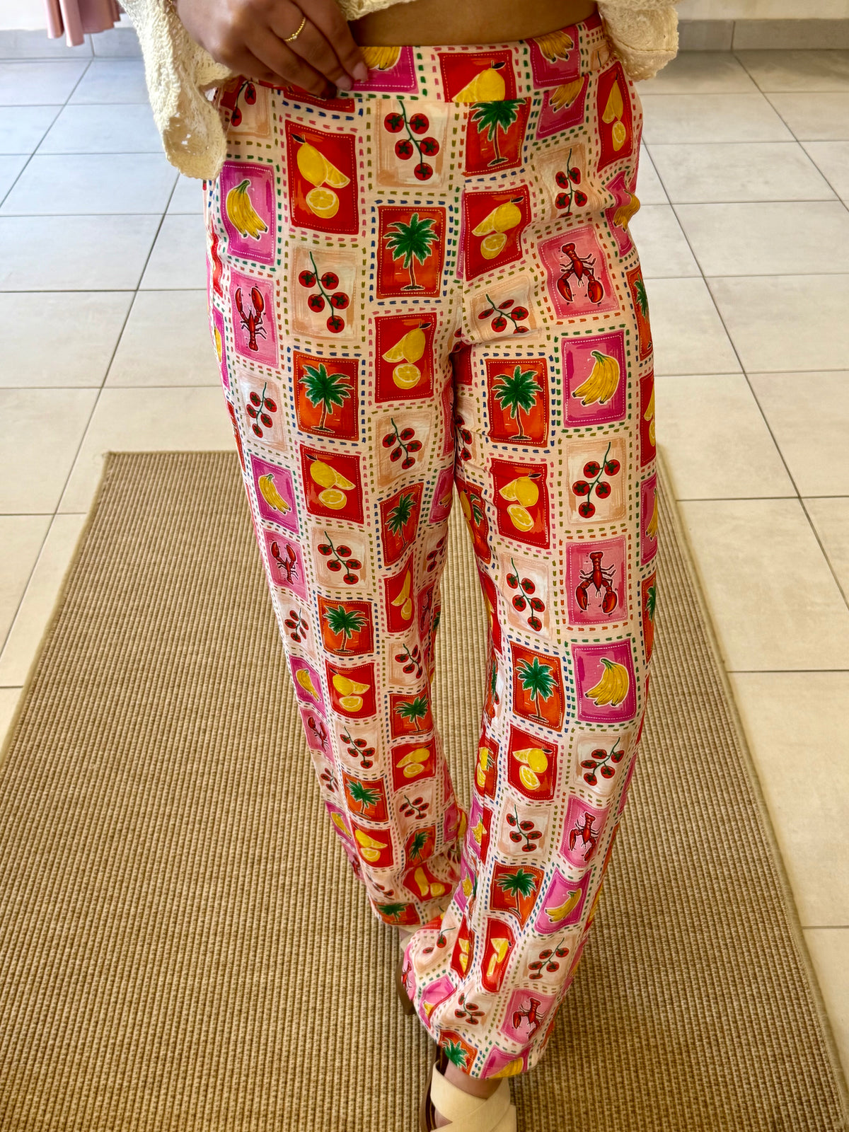 Pantalon motifs rouge-Mia