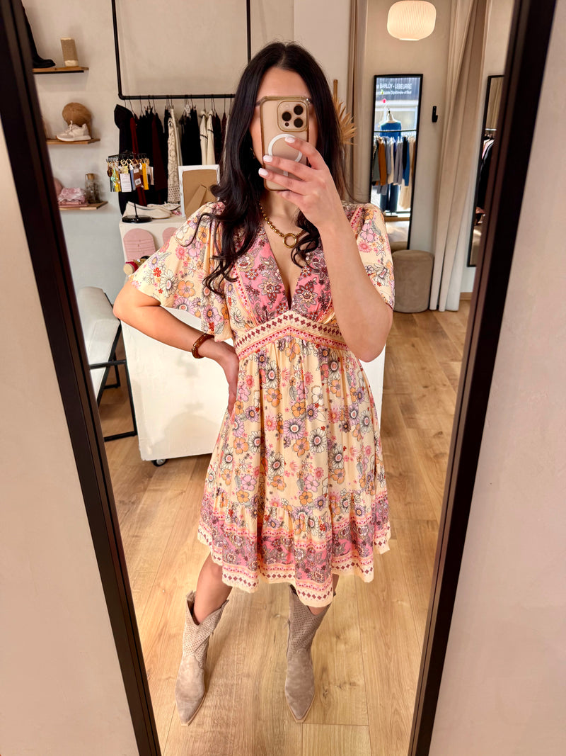 Robe motifs - Victoria