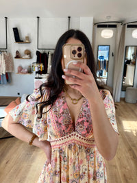 Robe motifs - Victoria