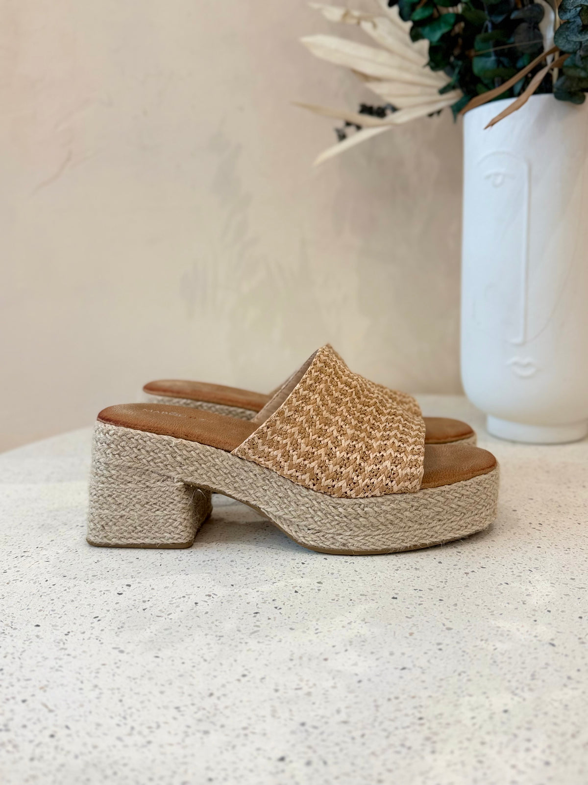 chaussure estivale d'été semelle compensé